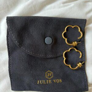 Julie Voss Gardenia Textured Hoop (Mediam) 1.75 in bag